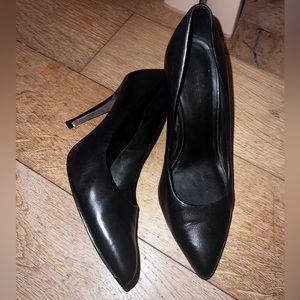 Theory Black Leather “City Pumps”